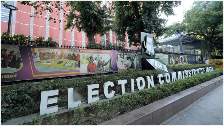 Lok Sabha Elections Model Code Of Conduct For The Guidance OF Political Parties and Candidates ABPP आचार संहिता लागू होते ही चुनाव आयोग कैसे हो जाता है सबसे पावरफुल: बात उन सभी नियमों की