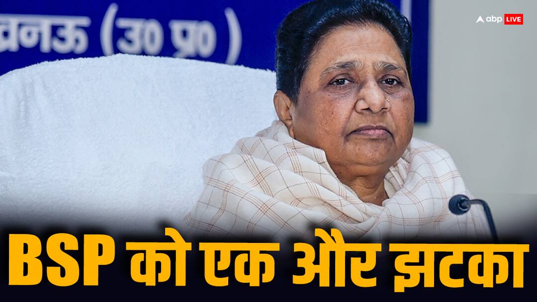 Telangana BSP president RS Praveen Kumar quits party after Lok Sabha Elections 2024 dates Schedule announced  Lok Sabha Elections 2024: चुनाव तारीखों के ऐलान के बीच मायावती को बड़ा झटका, BSP प्रदेश अध्यक्ष ने छोड़ी पार्टी, जानें वजह 