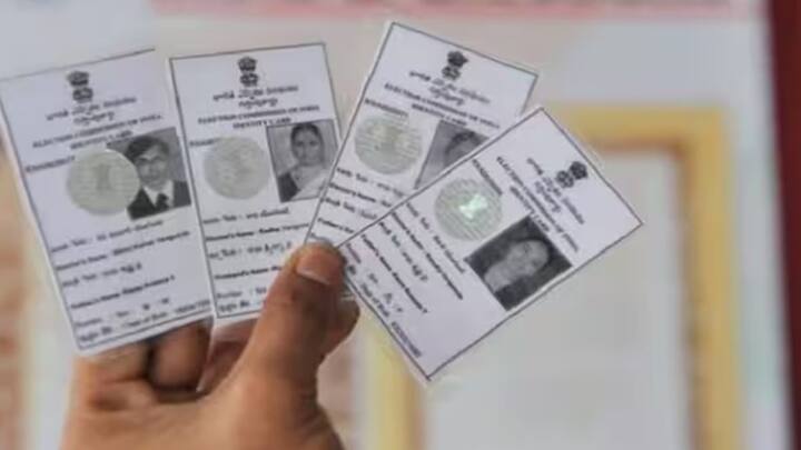 Voter Awareness: Not getting Voter ID Card, download it for free sitting at home, this is the easy process નથી મળી રહ્યું વોટર આઈડી કાર્ડ, આ રીતે ઘરે બેઠા ફ્રીમાં કરો ડાઉનલોડ, જાણો સરળ પ્રક્રિયા