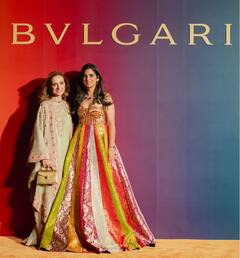 होली पार्टी में Isha Ambani का दिखा शानदार अंदाज , स्ट्रेपी मल्टीकलर गाउन में लगीं बेहद खूबसूरत