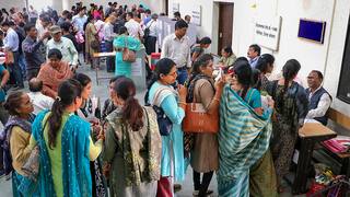 Lok Sabha Election 2024: एमपी में चार चरणों में करोड़ों मतदाता देंगे वोट, बढ़ी महिला वोटर्स की संख्या