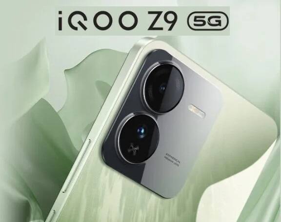 કંપનીએ iQOO Z9 5Gને બે કલર વેરિએન્ટમાં લૉન્ચ કર્યા છે - Graphene Blue અને Brushed Green. આ સ્માર્ટફોનને બે કન્ફિગરેશનમાં લૉન્ચ કરવામાં આવ્યો છે. તેનું બેઝ વેરિઅન્ટ 8GB RAM + 128GB સ્ટોરેજ સાથે આવે છે, જેની કિંમત 19,999 રૂપિયા છે. બીજો વેરિઅન્ટ 8GB RAM + 256GB સ્ટોરેજ સાથે આવે છે, જેની કિંમત 21,999 રૂપિયા છે.