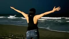 Ritika Singh Photos: బీచ్ లో బాక్సింగ్ బ్యూటీ - ప్రకృతిని మస్త్ ఎంజాయ్ చేస్తోంది!