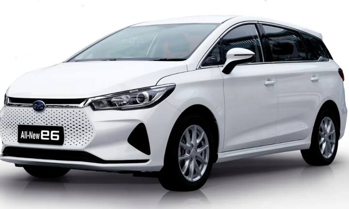 மின்சார வாகனமான BYD e6 விலை 29 லட்சத்தில் தொடங்குகிறது. இதில் 71.7KWh பேட்டரி பேக் உள்ளது