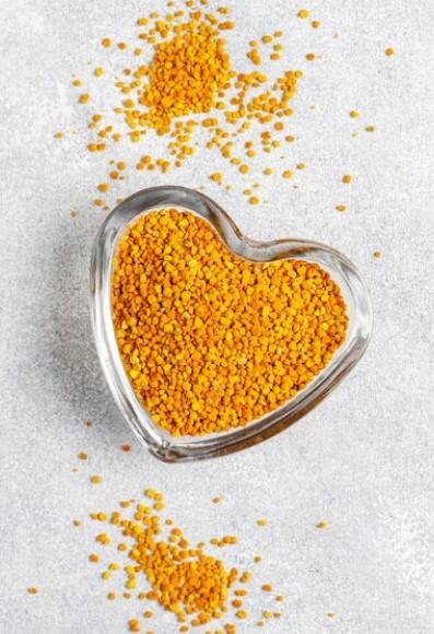 ਅੱਜ-ਕੱਲ੍ਹ ਲੋਕ ਲੰਬੇ ਸਮੇਂ ਤੱਕ ਇੱਕ ਥਾਂ 'ਤੇ ਬੈਠ ਕੇ ਕੰਮ ਕਰਦੇ ਹਨ। ਗੈਰ-ਸਿਹਤਮੰਦ ਭੋਜਨ ਖਾਓ। ਦੇਰ ਰਾਤ ਤੱਕ ਮੋਬਾਈਲ ਦੀ ਵਰਤੋਂ ਕਰੋ। ਇਸ ਤਰ੍ਹਾਂ ਦੀ ਜੀਵਨਸ਼ੈਲੀ ਕਾਰਨ ਅਕਸਰ ਲੋਕਾਂ ਨੂੰ ਐਸੀਡਿਟੀ, ਪੇਟ 'ਚ ਜਲਣ ਅਤੇ ਫੁੱਲਣ ਵਰਗੀਆਂ ਸਮੱਸਿਆਵਾਂ ਹੋ ਜਾਂਦੀਆਂ ਹਨ। ਅਜਿਹੇ ਲੋਕਾਂ ਨੂੰ ਰੋਜ਼ਾਨਾ ਖਾਲੀ ਪੇਟ ਮੇਥੀ ਦੇ ਬੀਜਾਂ ਦਾ ਪਾਣੀ ਜ਼ਰੂਰ ਪੀਣਾ ਚਾਹੀਦਾ ਹੈ। ਭਿੱਜੇ ਹੋਏ ਮੇਥੀ ਦੇ ਬੀਜ ਸਿਹਤ ਲਈ ਬਹੁਤ ਫਾਇਦੇਮੰਦ ਹੁੰਦੇ ਹਨ।