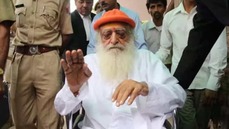 Rajasthan High Court orders to give details of Asaram Bapu Ayurveda treatment Rajasthan News: क्या अब पुणे में होगा आसाराम का इलाज? जोधपुर हाईकोर्ट ने मांगी आयुर्वेद ट्रीटमेंट की डिटेल