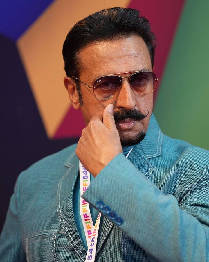 गुलशन ग्रोवर - बैडमैन के नाम से मशहूर गुलशन ग्रोवर की विलेन के किरदार में एक्टिंग इतनी नेचुरल रही है कि हर कोई सहम जाता था. गुलशन ग्रोवर ने 22 फिल्मों में रेप सीन्स फिल्माए हैं. कई फिल्मों में विलेन के किरदार में जान डाल देने वाले गुलशन ग्रोवर को निगेटिव शेड में सबसे बेहतरीन एक्टर्स में शुमार किया जाता है.