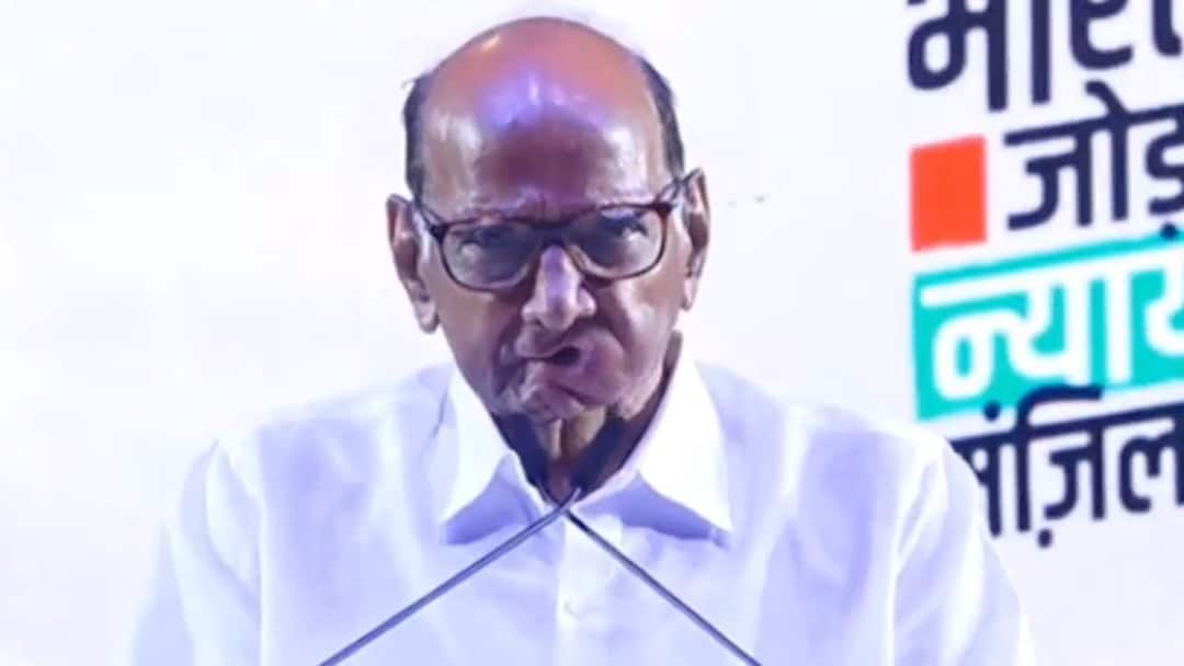 Sharad Pawar Speech Narendra Modi guarantee will not work now is the time to tell BJP to go india alliance Sabha Shivaji park Mumbai Maharashtra Marathi News Sharad Pawar : 'मोदी की गॅरंटी चालणार नाही, आता भाजपला चलो जाओ म्हणण्याची वेळ', शिवाजी पार्कातून शरद पवार कडाडले