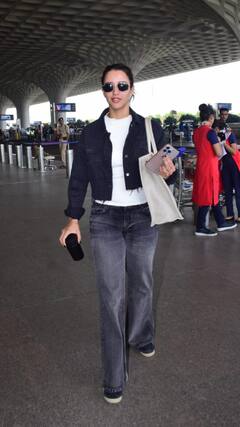 तृप्ती डीमरी आज एअरपोर्ट वर स्पॉट झाली