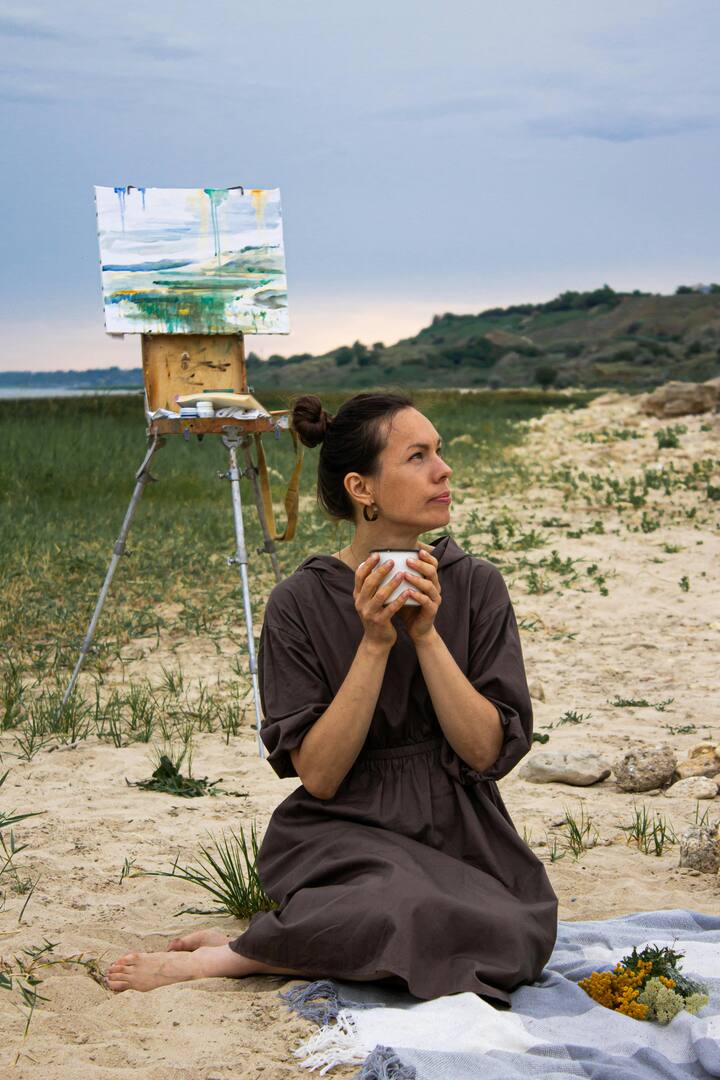 फिरायला जा : सकाळी आणि संध्याकाळी, शारीरिक क्रियाकलापांसाठी फिरायला जा आणि आपल्या मित्रांसह सामील व्हा.[Photo Credit : Pexel.com]