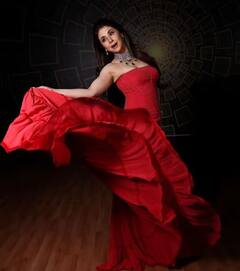 Photos: એકસમયે 'રંગીલા ગર્લ' બનીને છવાઇ ગઇ હતી આ હસીના, પરંતુ એક નિર્ણયે કેરિયર ડુબાડી, 15 વર્ષથી છે બેરોજગાર