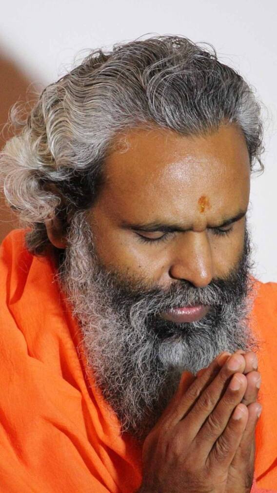 हिंदूओं की संख्या घटी है या बढ़ी, जानिए