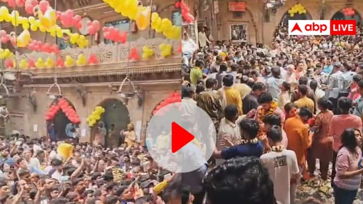 Mathura Banke Bihar Temple fight between security personnel and devotees WATCH: बांके बिहार मंदिर में खुली सुरक्षा व्यवस्था की पोल, सुरक्षाकर्मियों और श्रद्धालुओं में जमकर चले लात-घूंसे