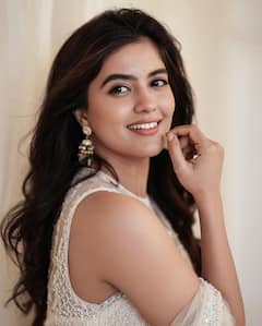 Amritha Aiyer: క్యూట్ స్మైల్ తో ఆకట్టుకుంటున్న ‘హనుమాన్’ బ్యూటీ