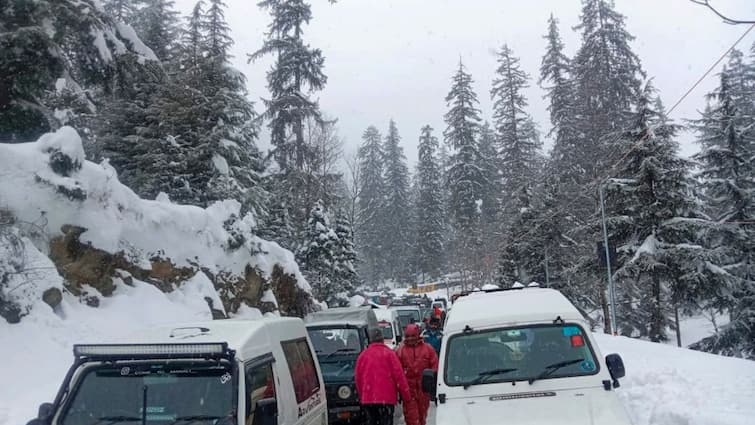 Himachal Pradesh: Landslide Blocks Shimla-Kalka National Highway Near Solan For 5 Hours