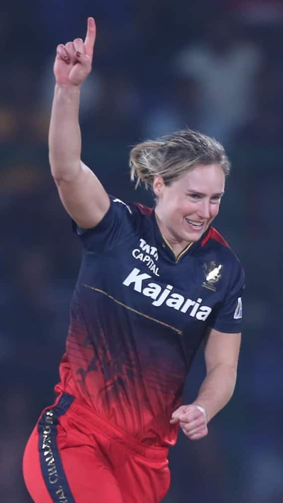 ఎల్లిస్ పెర్రీ కొట్టిన కప్పులు, సాధించిన అవార్డులు - ఎవరి వల్ల అయినా అవుతుందా?