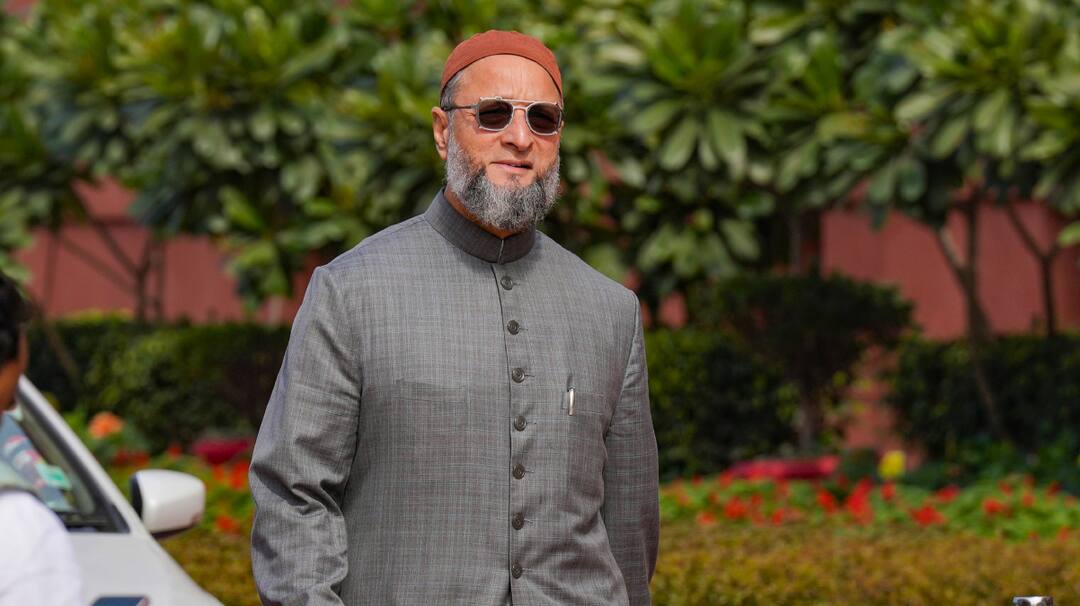 Lok Sabha Election 2024: पश्चिमी यूपी की किलेबंदी को तैयार हैं ओवैसी के 11 सिपहसलार, बस आदेश का है इंतजार Lok Sabha Election 2024 Asaduddin Owaisi Party AIMIM Reedy to Contest Western UP Seat ANN Lok Sabha Election 2024: पश्चिमी यूपी की किलेबंदी को तैयार हैं ओवैसी के 11 सिपहसलार, बस आदेश का है इंतजार
