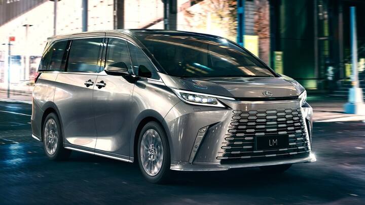 Lexus LM इंडिया ने 15 मार्च को दो मॉडल की लॉन्चिंग की. ये कार 8.7 सेकंड में 0 से 100 kmph की रफ्तार पकड़ सकती है. इस गाड़ी की टॉप स्पीड 190 किलोमीटर प्रति घंटा है.