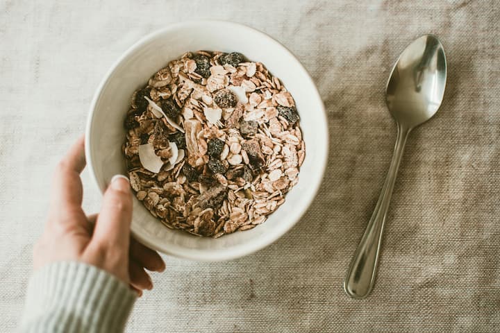 Processed and flavored cereals should not be eaten more than once a week.  (Photo credit: pexels)