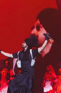 गुरुद्वारे में कीर्तन कर शुरू किया था करियर, अब पंजाबी ही नहीं बॉलीवुड में भी छा चुके हैं दिलजीत दोसांझ, नेटवर्थ जान उड़ जाएंगे होश