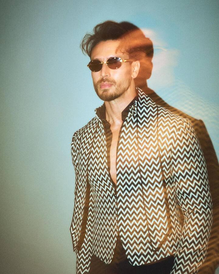 Bollywood actor Tiger Shroff paid Rs 7.5 crore for a Pune property. He is currently waiting for the release of his next movie, 'Bade Miyan Chote Miyan'.