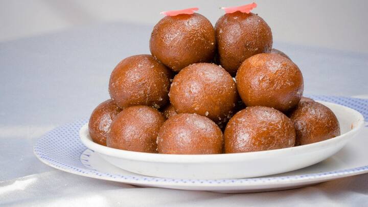 Gulab Jamun: மிருதுவான, சுவையான குலாப் ஜாமூன் செய்வதற்கான சில டிப்ஸ் இதோ!