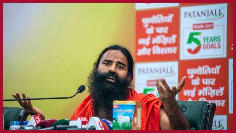 Patanjali co founder Baba Ramdev appearance on before supreme court for ads scam case Baba Ramdev: மருந்துகள் தொடர்பாக தவறாக விளம்பரம்- பதஞ்சலி பாபா ராம்தேவ் ஆஜராக நீதிமன்றம் உத்தரவு