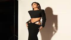 બ્લેક ક્રોપ ટોપમાં શિલ્પા શેટ્ટી તો રેડ ડિપનેક ગાઉનમાં શહેનાઝ ગિલનો ગ્લેમરસ અંદાજ