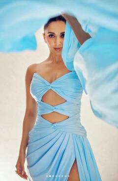 Kiara Advani: ਕਿਆਰਾ ਅਡਵਾਨੀ ਨੇ ਥਾਈ-ਹਾਈ ਸਲਿਟ ਡਰੈੱਸ 'ਚ ਵਧਾਈ ਪ੍ਰਸ਼ੰਸਕਾਂ ਦੇ ਦਿਲ ਦੀ ਧੜਕਣ, ਵੇਖੋ ਤਸਵੀਰਾਂ