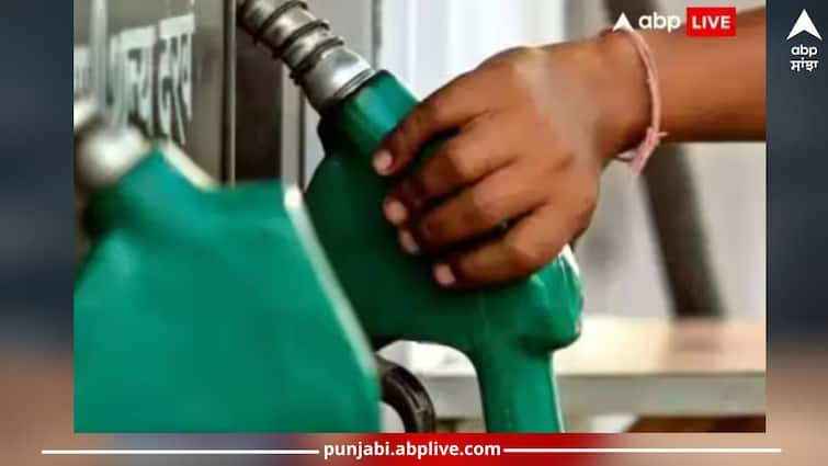 petrol-diesel-price-15-april-2024-new-prices-of-petrol-and-diesel-release-on-friday-know-the-latest-rates-of-your-city Petrol-Diesel Price: ਪੈਟਰੋਲ-ਡੀਜ਼ਲ ਦੇ ਰੇਟ ਹੋਏ ਜਾਰੀ, ਜਾਣੋ ਆਪਣੇ ਸ਼ਹਿਰ 'ਚ ਤੇਲ ਦੀਆਂ ਕੀਮਤਾਂ