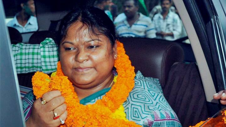 Jharkhand JMM MLA Sita Soren Resigns From Party Hemant Soren Sita Soren Resigns: हेमंत सोरेन की भाभी सीता सोरेन ने JMM से दिया इस्तीफा, क्या है वजह?