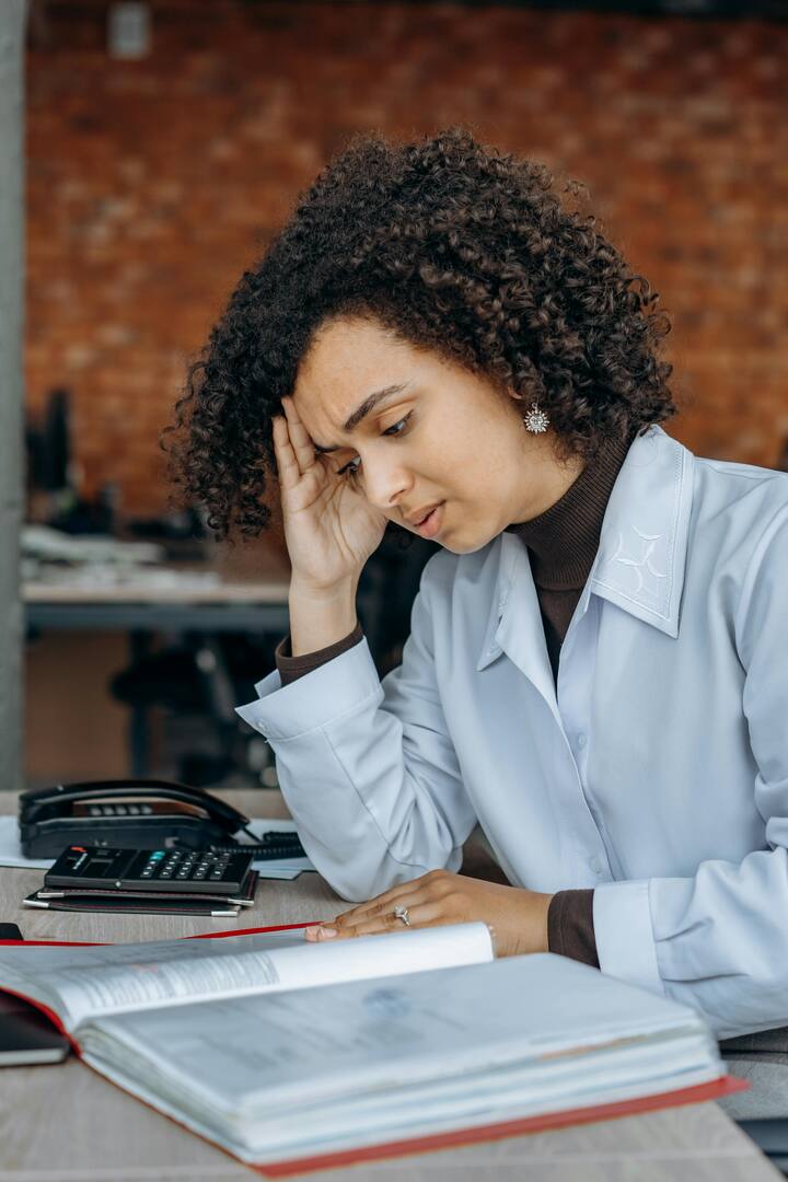 The survey found that burnout was highest among employees aged 18 to 24, employees of small companies, and workers below the managerial ranks.  At the same time, workplace fatigue was seen most among Indian employees.  (Photo credit: pexels)