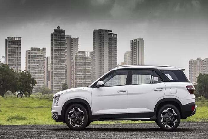 Hyundai Alcazar ફેસલિફ્ટનું વેચાણ મે અથવા જૂન સુધીમાં શરૂ થશે. અપડેટેડ ક્રેટા અને ક્રેટા એન લાઇન પછી, આ વર્ષે કંપનીની આ ત્રીજી પ્રોડક્ટ લોન્ચ થશે.