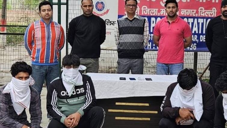 Delhi Police busted Cyber Gang five member including father-son foreign national also arrested ann Delhi Cyber Crime: साइबर ठग गैंग का पर्दाफाश, पिता-पुत्र, विदेशी नागरिक समेत पांच गिरफ्तार