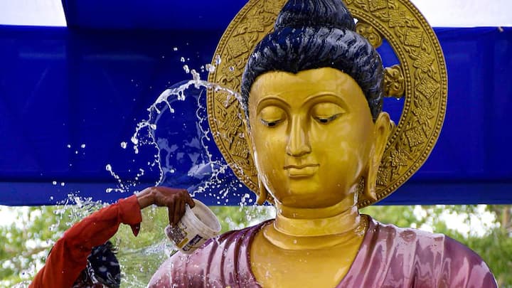 Lord Buddha Relics: भगवान बुद्ध, उनके शिष्य अरहत सारिपुत्र और अरहत मौदगलायन के पवित्र अवशेष 26-दिवसीय प्रदर्शनी के बाद थाइलैंड से मंगलवार (19 मार्च, 2024) को वायु सेना के विमान से भारत लाया गया.