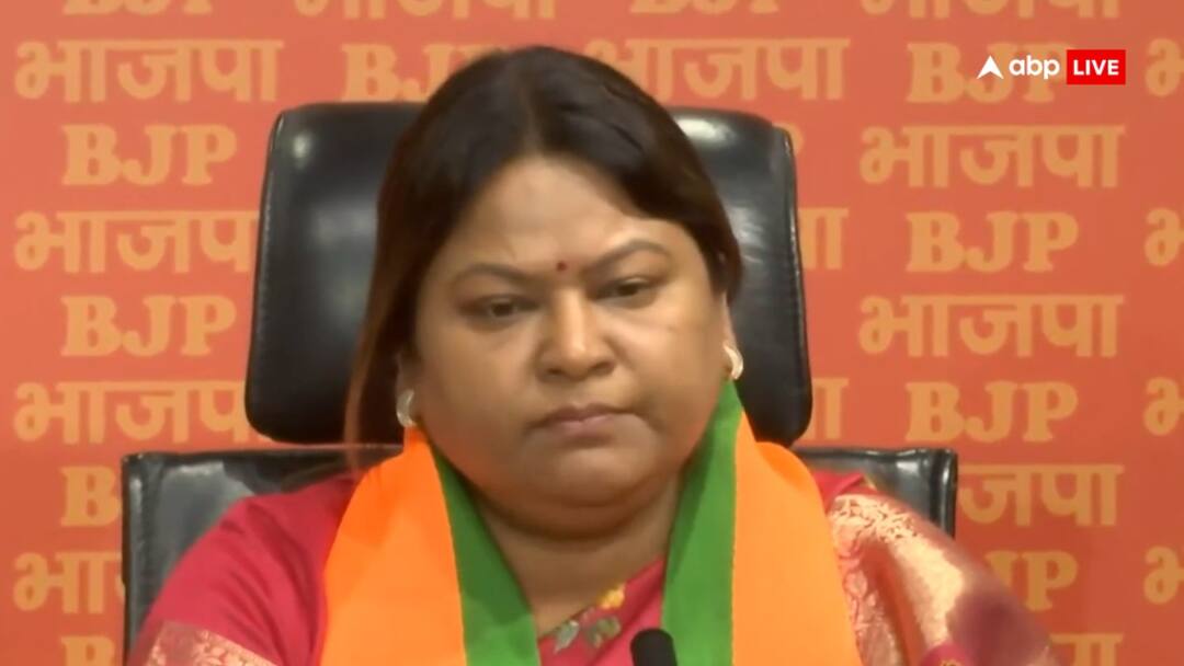 सीता सोरेन BJP में हुईं शामिल, झारखंड में चुनाव से पहले JMM को बड़ा झटका Sita Soren JMM joins BJP big set back before Jharkhand Lok Sabha election सीता सोरेन BJP में हुईं शामिल, झारखंड में चुनाव से पहले JMM को बड़ा झटका