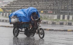 Weather Update: भयंकर बारिश, ओले, बिजली और तूफान, एमपी और छत्तीसगढ़ समेत इन राज्यों तक आसमानी आफत, जानें मौसम का हाल