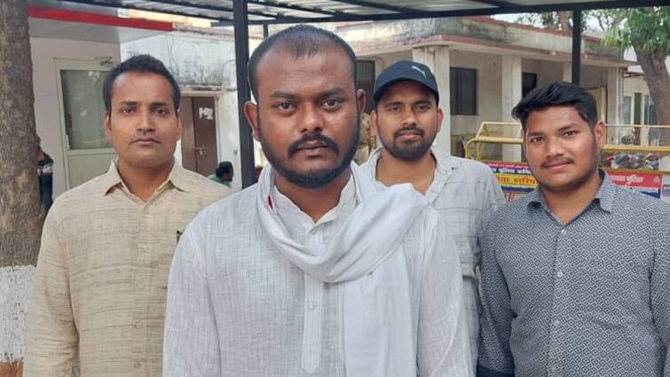Prayagraj News NSUI Leader Satyam Kushwaha gets bail in Goonda Act case ann NSUI नेता को गुंडा एक्ट के मामले में मिली जमानत, बोला- न डरूंगा, न झुकूंगा, जारी रहेगा संघर्ष