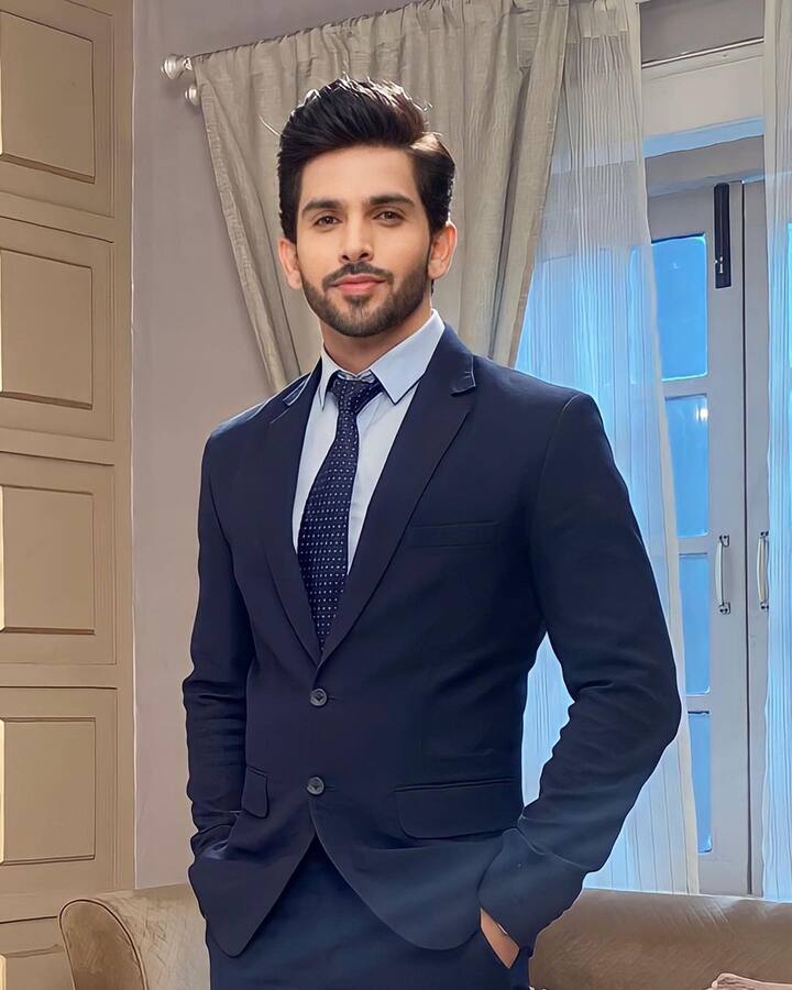 साल 2023 में शहजादा धामी 'ये रिश्ता क्या कहलाता है' की नई कास्ट का हिस्सा बने थे. उन्हें इस शो में आए हुए अभी एक साल भी पूरा नहीं हुआ था और उनका रिप्लेसमेंट भी कर दिया गया.