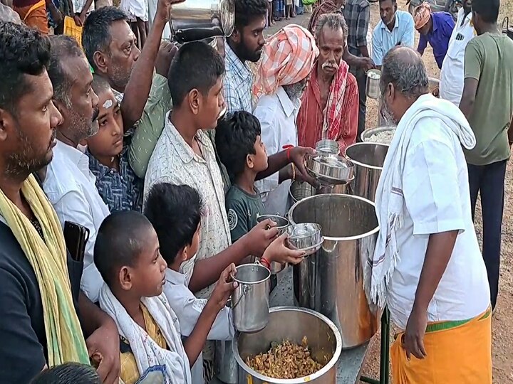 மலை போல் கிடா கறி..! விடிய விடிய அணையாமல் எரிந்த அடுப்பு.. ஆண்கள் மட்டுமே பங்கேற்ற கறி விருந்து