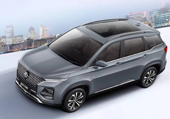 इस साल 2024 में MG Hector का नया मॉडल सामने आया है, जिसका ब्लैक शेड काफी शानदार है. इस कार की एक्स-शोरूम प्राइस 13.99 लाख रुपये से शुरू है.