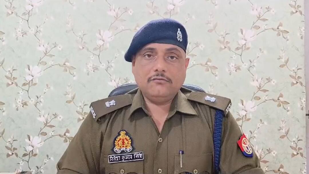 UP Son attacked his mother with sharp weapon in Kushinagar ann Kushinagar News: कुशीनगर में इंसानियत शर्मसार! युवक ने मां पर किया धारदार हथियार से ताबातोड़ वार, हालत गंभीर