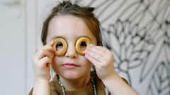 Parenting Tips : मुलांना जेवणाचा कंटाळा येतो ? मुलाची भूक वाढण्यास मदत करतील ह्या टिप्स !