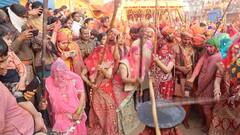 Holy 2024: ब्रज में फाग उत्सव की धूम, लठमार होली दुनिया भर में मशहूर है, देखें तस्वीरें