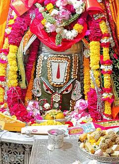 Mahakal Mandir: IPL અગાઉ મહાકાલના દરબારમાં પહોંચ્યો કેએલ રાહુલ, માતા-પિતા સાથે કરી પૂજા