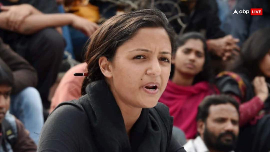 JNU Ex Student Shehla Rashid Defend Support of PM Narendra Modi and Central government Jammu Kashmir Article 370 Shehla Rashid: 'मैं नहीं बदली, कश्मीर में हालात बदले हैं', शेहला रशीद ने बताई PM मोदी पर यू-टर्न की वजह