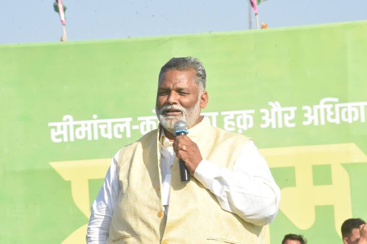 पूर्व सांसद ने कहा कि वो हमेशा से ही कांग्रेस की विचारधारा से प्रभावित रहे हैं. उन्होंने कहा कि अगर देश का दिल किसी ने जीता है तो वो राहुल गांधी हैं. राहुल गांधी के संघर्ष के प्रभावित होकर उन्होंने कांग्रेस में शामिल होने का फैसला लिया. (फाइल फोटो)