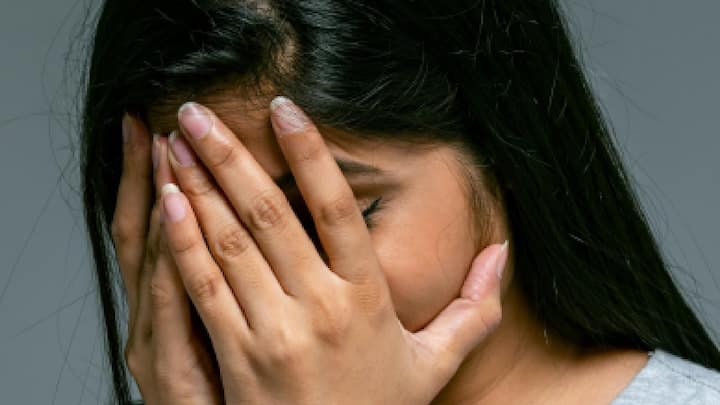 Depression :    महिलांना डिप्रेशन चा त्रास जास्त आहे.आज आपण जाणून घेणार आहोत काय आहेत या मागची कारणे.
