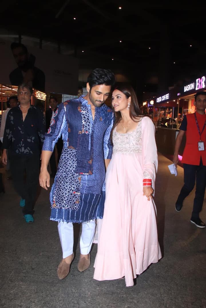 The couple got married as per Punjabi customs in Manesar, Delhi.  Pulkit Samrat and Kriti worked together in the 2019 film Pagalpanti.