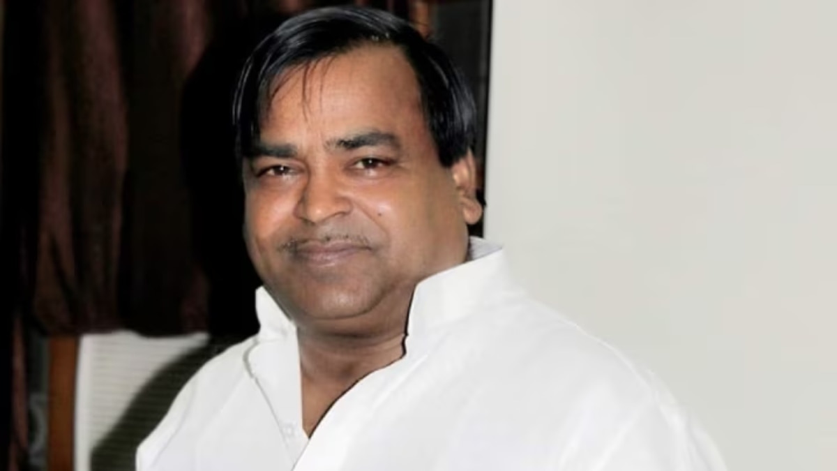 Gayatri Prajapati: रेप मामले में सजा काट रहे पूर्व मंत्री गायत्री प्रजापति की तबीयत बिगड़ी, अस्पताल में भर्ती कराया